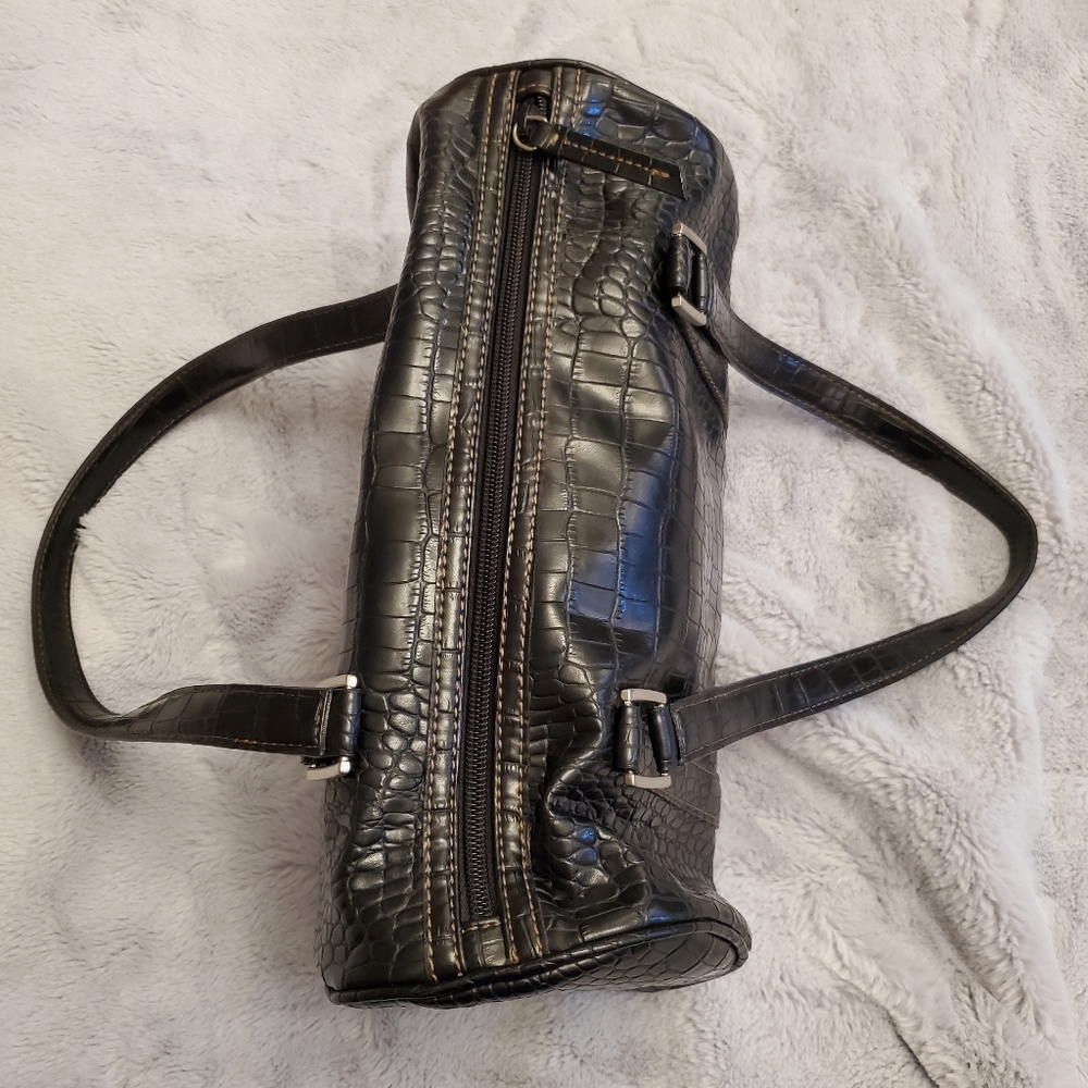 Nine West Cute faux crock bag - Picture 4 of 6